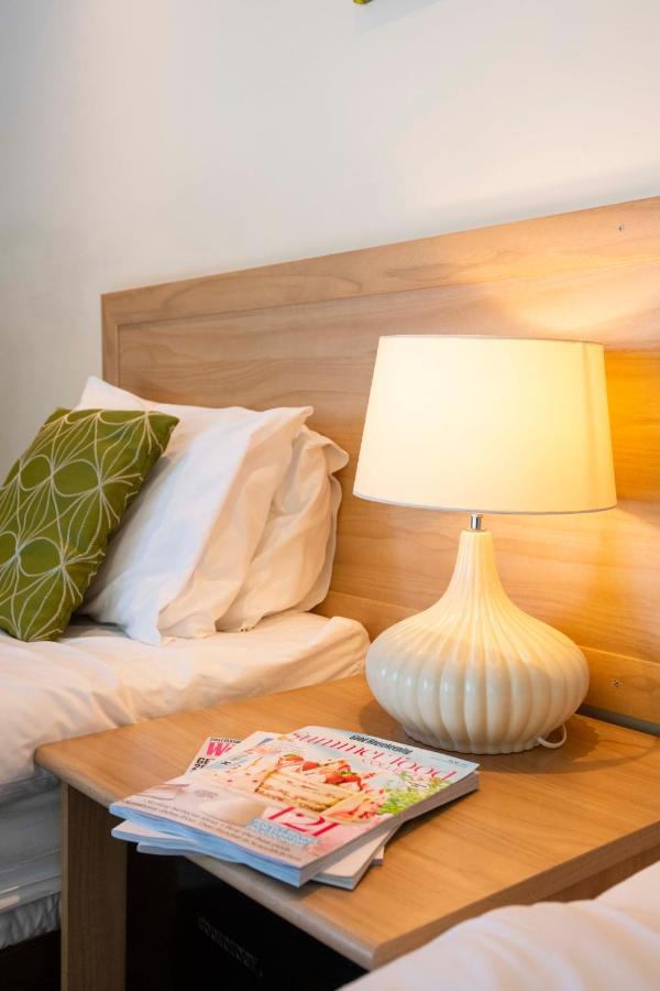 Hotel The Limes Country & Admiral Restaurant Solihull