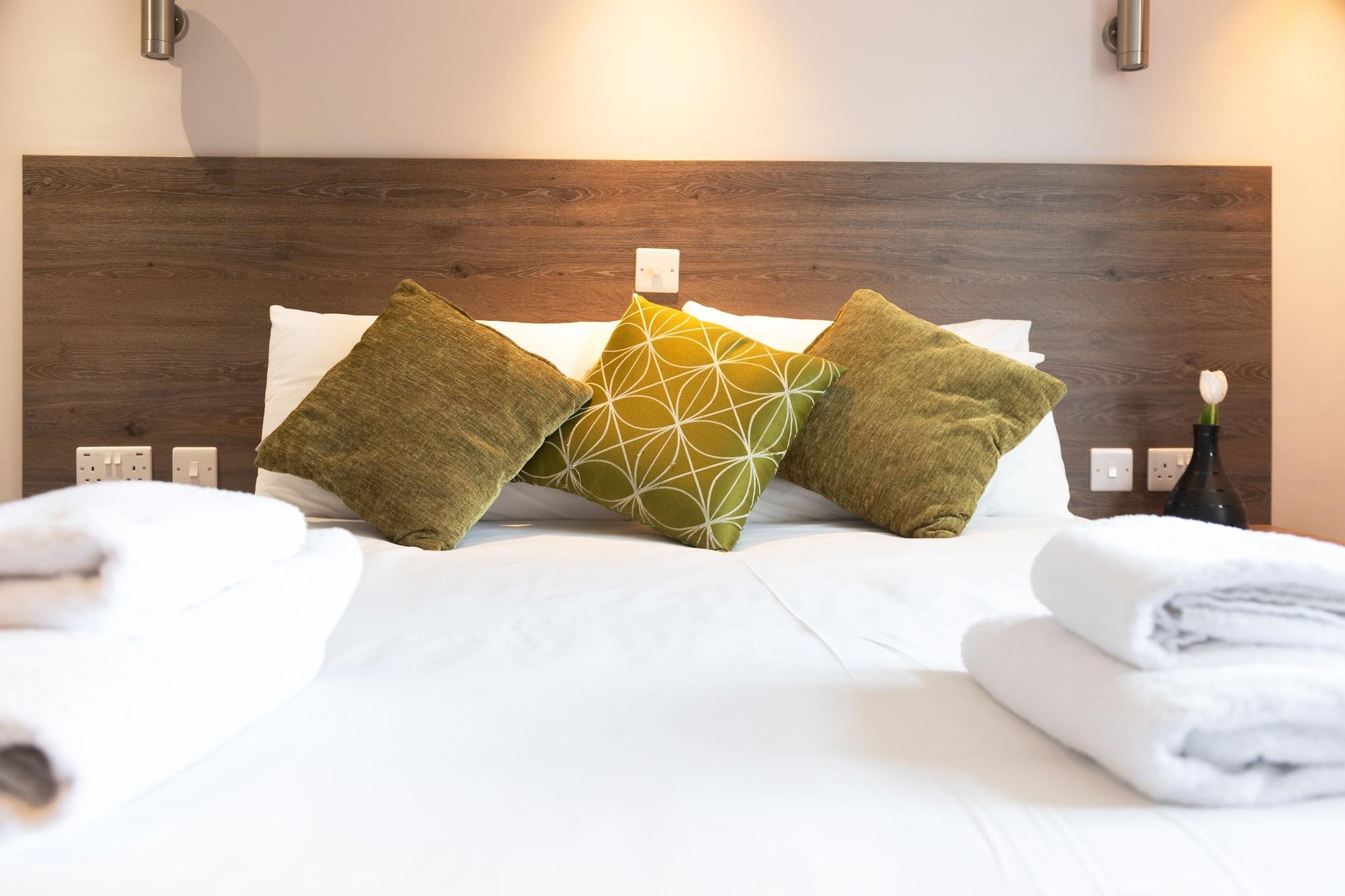 Hotel The Limes Country & Admiral Restaurant Solihull