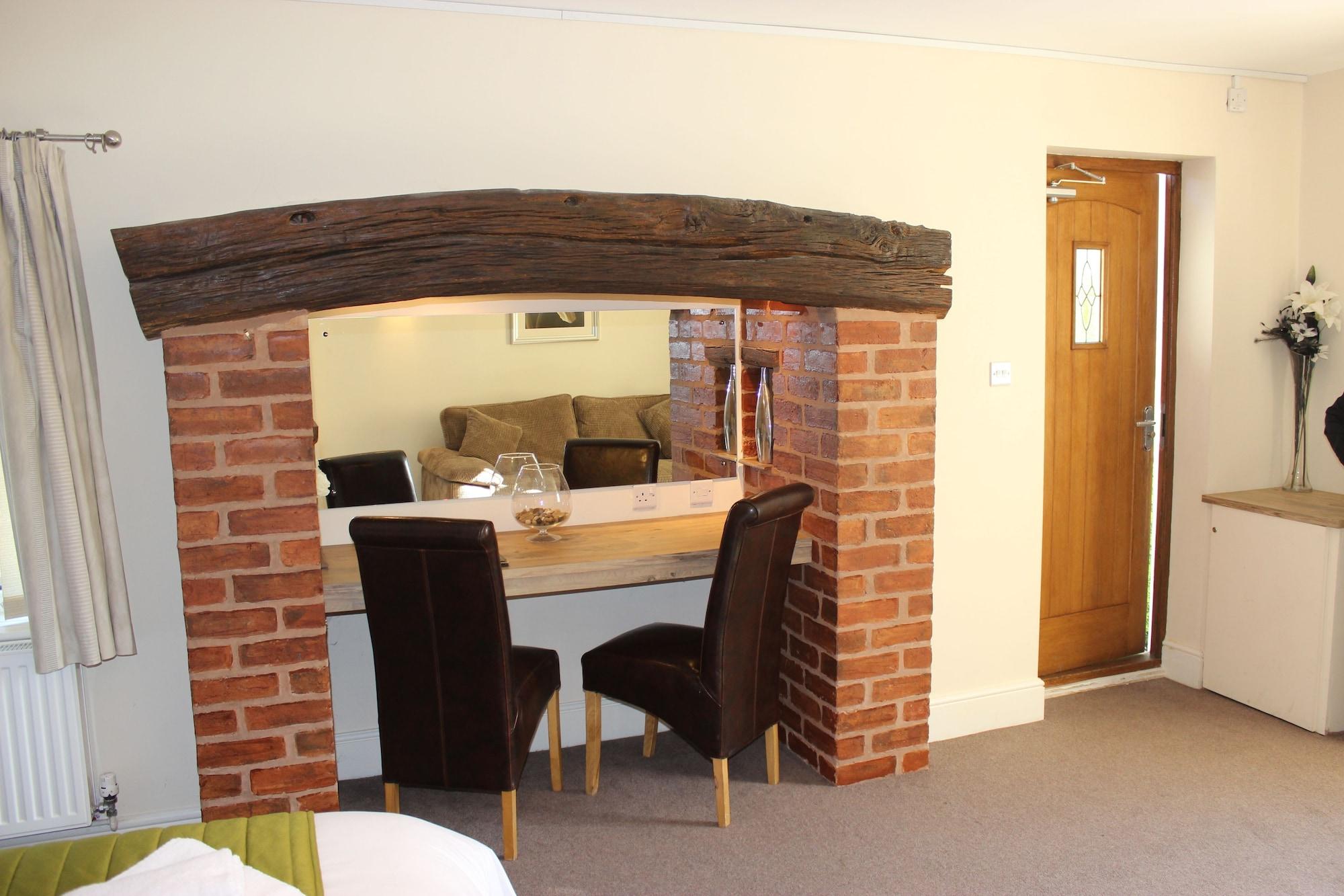 The Limes Country & Admiral Restaurant Hotel 3*